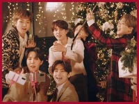 bts christmas photos