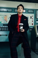 bts v in suit