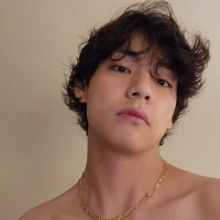 bts v necklace