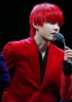 bts v red hair