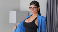 mia khalifa bts