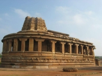 aihole cave temple jain mandir