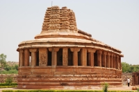 aihole cave temple jain mandir