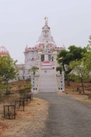 chaubara dera and pavagiri tirth oon khargone jain mandir