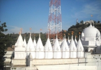 choubeesee bara mandir chanderi jain temple jain mandir