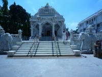 dharmanath jain temple jain mandir