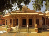 dharmanath jain temple jain mandir