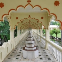 gommat giri indore jain mandir