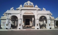 gommat giri indore jain mandir