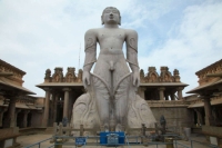 gommatagiri a 20 feet 61 m  gomateshwara idol jain mandir