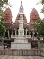 jain digambar temple with shikhar thari bhabrian lahore city jain mandir