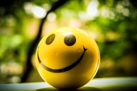 whatsapp dp smiley ball