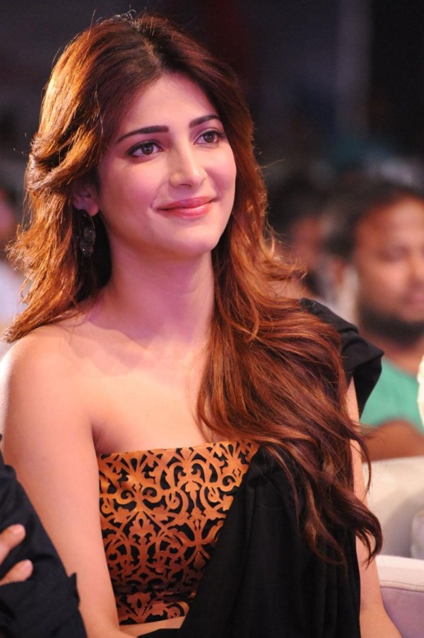 Shruti Hassan HD Wallpapers