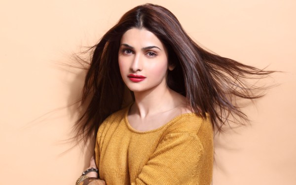 Prachi Desai HD Wallpapers