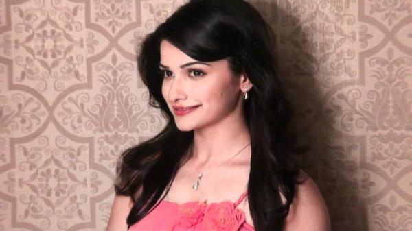 Prachi Desai HD Wallpapers