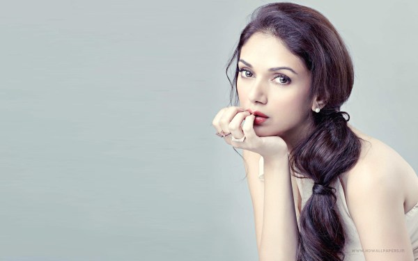 Aditi Rao Hydari HD Wallpapers