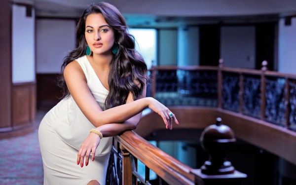 Sonakshi Sinha HD Wallpapers