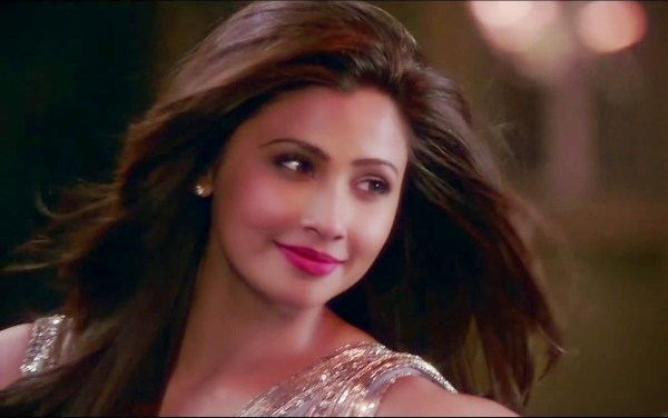 Download Daisy Shah HD Wallpapers 