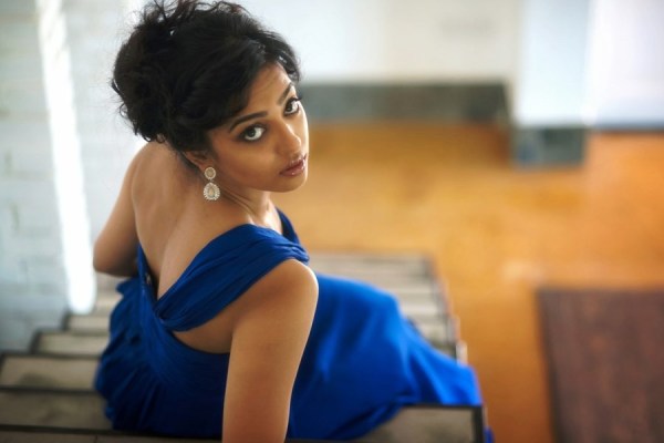 Radhika Apte HD Wallpapers
