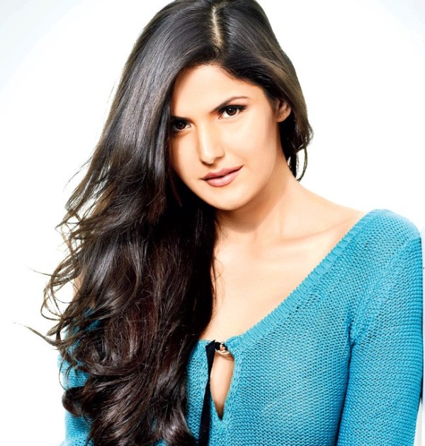 Zareen Khan HD Wallpapers