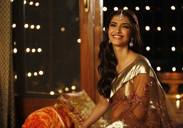Sonam Kapoor HD Wallpapers