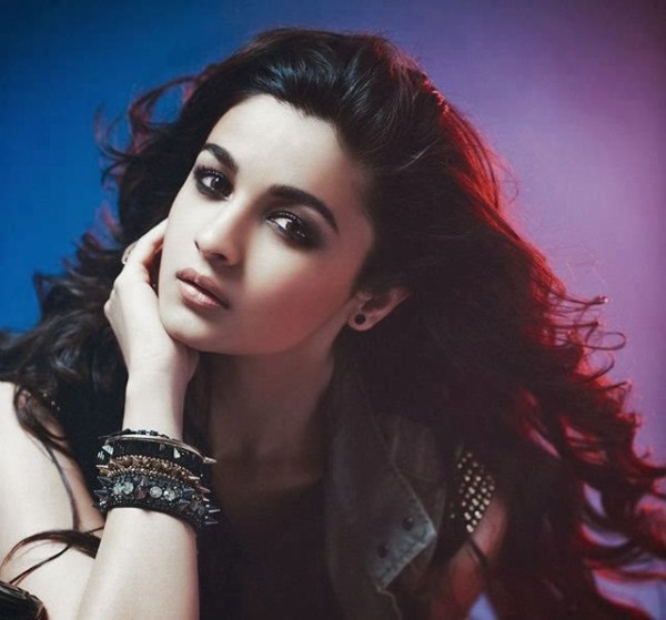Alia Bhatt HD Wallpapers