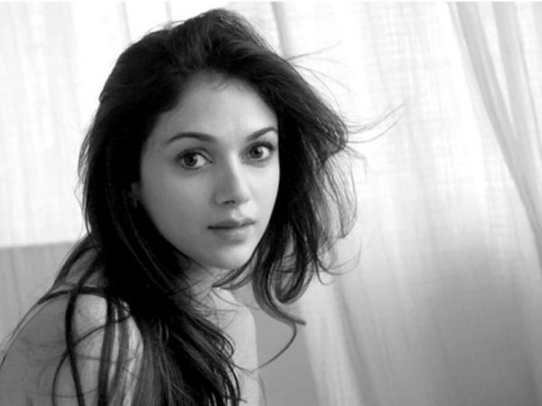Aditi Rao Hydari HD Wallpapers